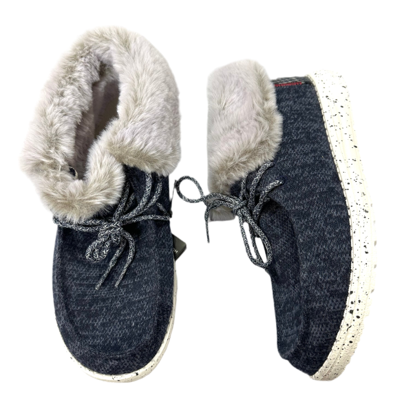 Shoes Sneakers By Hey Dude In Navy, Size: 6 Discount