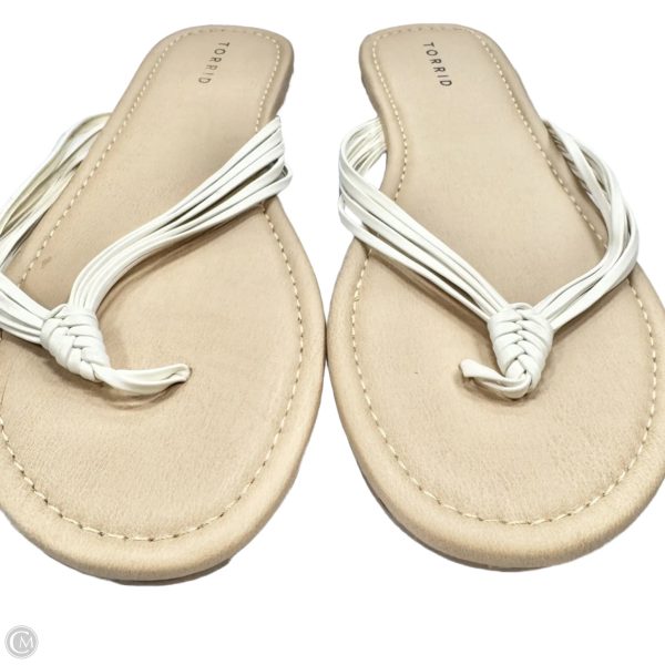 Sandals Flip Flops By Torrid In White, Size: 12 on Sale - Image 3