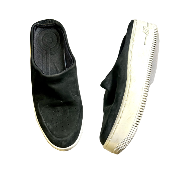 Shoes Sneakers By Nike In Black, Size: 7.5 on Sale