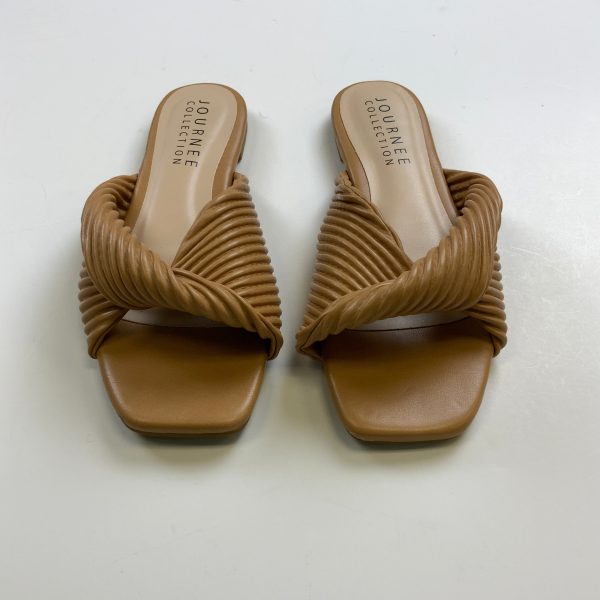 Tan Sandals Flats Journee, Size 5.5 Discount