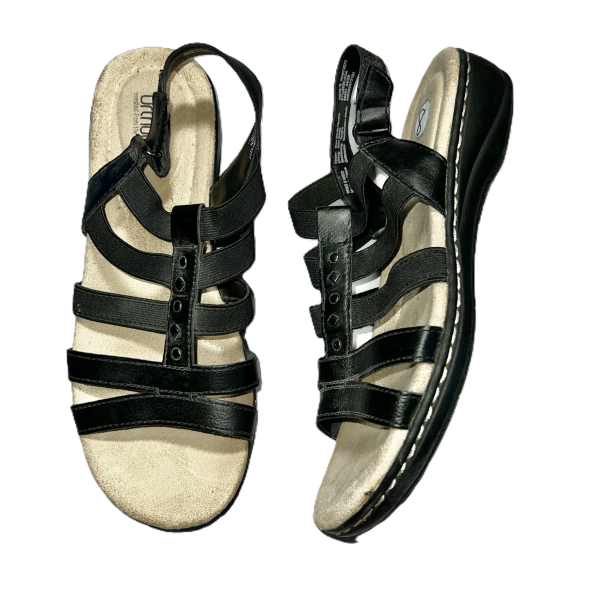 Sandals Flats By Croft And Barrow In Black, Size: 8 For Sale