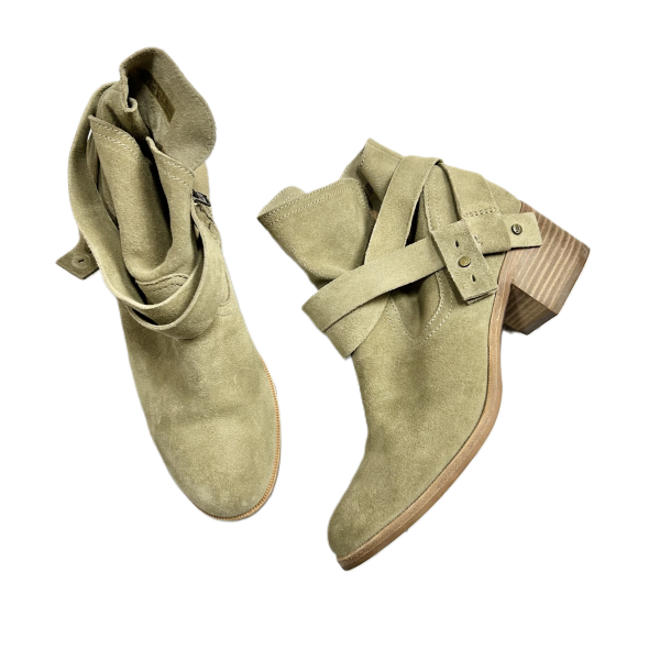 Boots Designer By Ugg In Green, Size: 9.5 For Discount